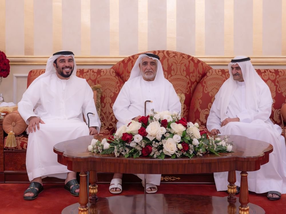 حمد الشرقي يستقبل المهنئين بشهر رمضان بحضور ولي العهد 1 حمد الشرقي يستقبل المهنئين بشهر رمضان بحضور ولي العهد