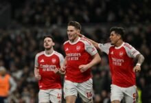 أرسنال يفوز على توتنهام ويعزز صدارته للدوري الإنجليزي