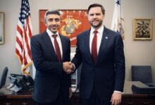 عبدالله بن زايد يلتقي نائب الرئيس الأمريكي ويبحثان تعزيز العلاقات الاستراتيجية بين البلدين