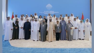 محمد بن راشد يلتقي عددا من تجار الكويت المشاركين في المنتدى الاقتصادي الإماراتي الكويتي