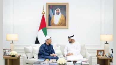 حمدان بن زايد يستقبل وفد دائرة البلديات والنقل ويطّلع على أبرز مستجدات المشاريع التنموية في منطقة الظفرة 4 حمدان بن زايد يستقبل وفد دائرة البلديات والنقل ويطّلع على أبرز مستجدات المشاريع التنموية في منطقة الظفرة