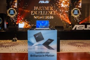 أسوس تحتفي بنجاح شركائها وتطلق جهاز ExpertBook Ultra الجديد في المنطقة خلال أمسية تميز الشركاء 2026