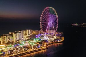 "دبي للأداء الحي" تدعم المواهب المحلية وتثري الساحات العامة بالأنشطة الفنية