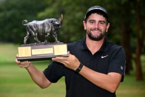 "جارفيس" يحصد أول ألقابه في "دي بي ورلد" ويتقدم في "السباق إلى دبي" 2 "جارفيس" يحصد أول ألقابه في "دي بي ورلد" ويتقدم في "السباق إلى دبي"