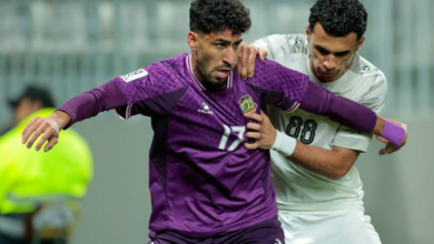 الشرطة يلاحق القوة الجوية بثنائية في الكهرباء