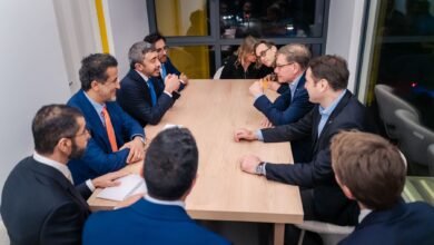 عبدالله بن زايد ووزير الخارجية الألماني يبحثان في نيقوسيا تداعيات الاعتداءات الصاروخية الإيرانية الغاشمة على الإمارات ودول المنطقة