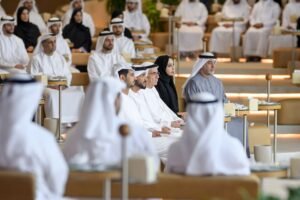 نهيان بن زايد يشهد جلسة بمجلس محمد بن زايد حول فكر الوالد المؤسس في التعاون