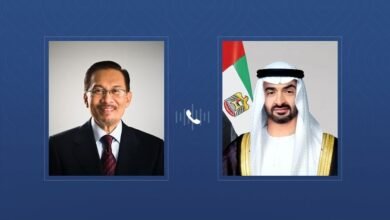 رئيس الدولة ورئيس وزراء ماليزيا يبحثان هاتفياً تطورات الأوضاع في المنطقة وتداعياتها على الأمن الإقليمي والدولي