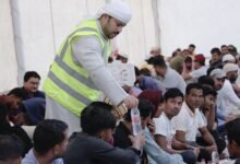 خيرية الشارقة توزع أكثر من 449 ألف وجبة إفطار خلال النصف الأول من رمضان