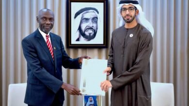 رئيس الدولة يتلقى رسالة خطية من رئيس أوغندا تسلمها شخبوط بن نهيان