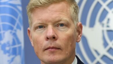 مبعوث أممي يحذر من تداعيات انخراط جماعة الحوثي في الحرب الإقليمية على اليمن 3 مبعوث أممي يحذر من تداعيات انخراط جماعة الحوثي في الحرب الإقليمية على اليمن