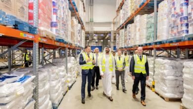 عبدالله بن طوق يؤكد وفرة وتنوع السلع في أسواق الدولة