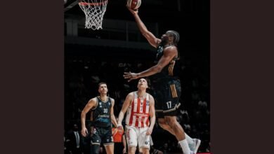 دبي لكرة السلة يحافظ على الصدارة رغم خسارته أمام النجم الأحمر 2 دبي لكرة السلة يحافظ على الصدارة رغم خسارته أمام النجم الأحمر