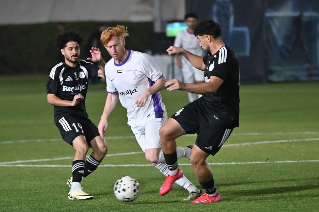 "مدارس الإمارات الوطنية" و"الخدمات المساندة" إلى ربع نهائي كأس منصور بن زايد لكرة القدم 1 "مدارس الإمارات الوطنية" و"الخدمات المساندة" إلى ربع نهائي كأس منصور بن زايد لكرة القدم