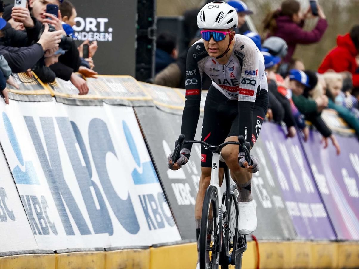 "الإمارات للدراجات" يعتلي منصات أوروبا في انطلاقة كلاسيكيات الموسم 1 الإمارات للدراجات