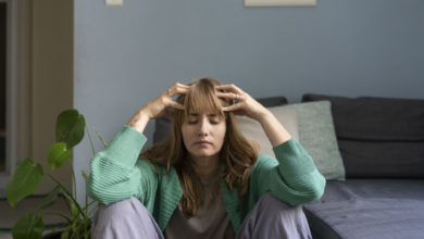 لماذا يستمر الألم لدى النساء لفترة أطول من الرجال؟