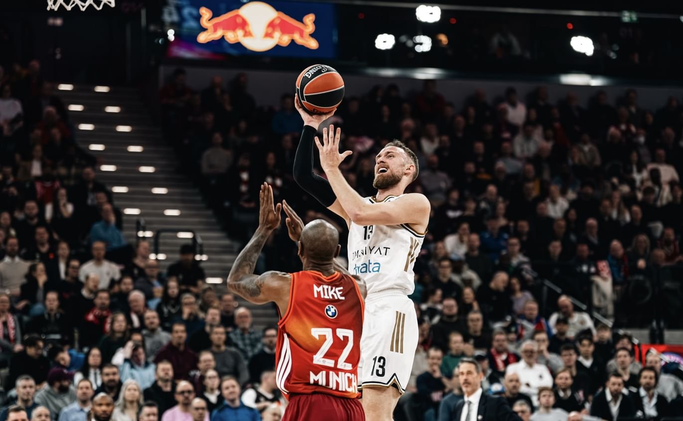 فوز مهم لـ"دبي لكرة السلة" على بايرن ميونخ في "اليوروليغ" 1 فوز مهم لـ"دبي لكرة السلة" على بايرن ميونخ في "اليوروليغ"