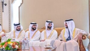 حاكم عجمان وولي عهده يستقبلان المهنئين بعيد الفطر