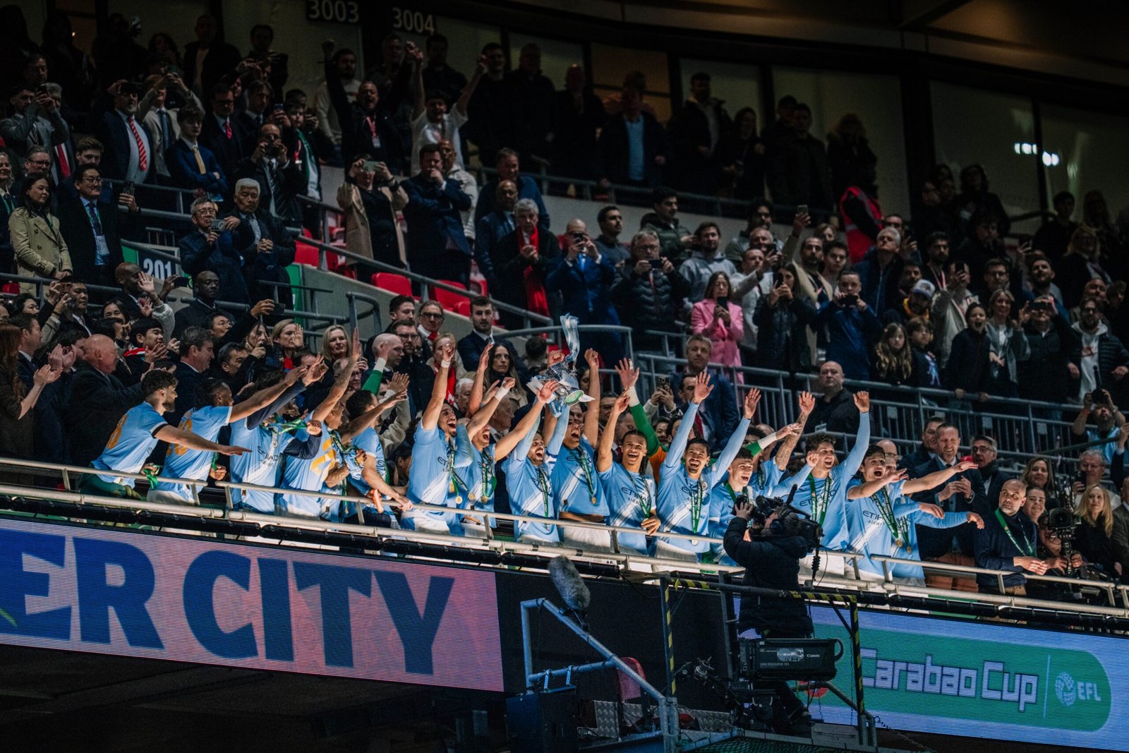 بالصور.. مانشستر سيتي بطلًا لكأس رابطة المحترفين 1 بالصور.. مانشستر سيتي بطلًا لكأس رابطة المحترفين