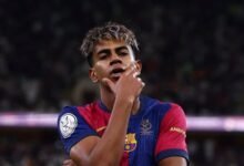 وعكة صحية وراء غياب يامال عن مران برشلونة