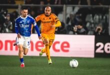 كومو يروض ذئاب روما في الكالتشيو