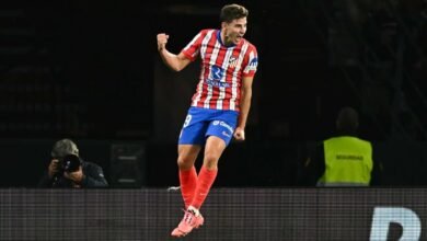 أتلتيكو مدريد يفسد خطة برشلونة لخطف ألفاريز