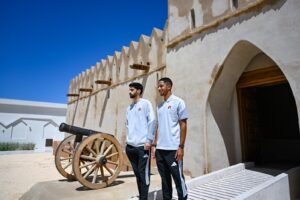 منتخبنا الوطني الأولمبي يزور متحف العين