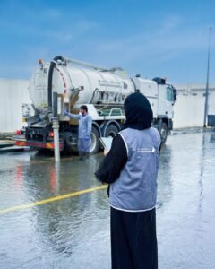 بلدية دبي تُدير تداعيات الحالة الجوية بكفاءة عالية رسّخت مكانة دبي كأكثر مدن العالم مرونةً