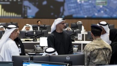 خالد بن محمد بن زايد يتفقد منظومة الجاهزية والاستجابة للطوارئ في مركز قيادة العمليات الطبية الموحدة في أبوظبي 2 خالد بن محمد بن زايد يتفقد منظومة الجاهزية والاستجابة للطوارئ في مركز قيادة العمليات الطبية الموحدة في أبوظبي