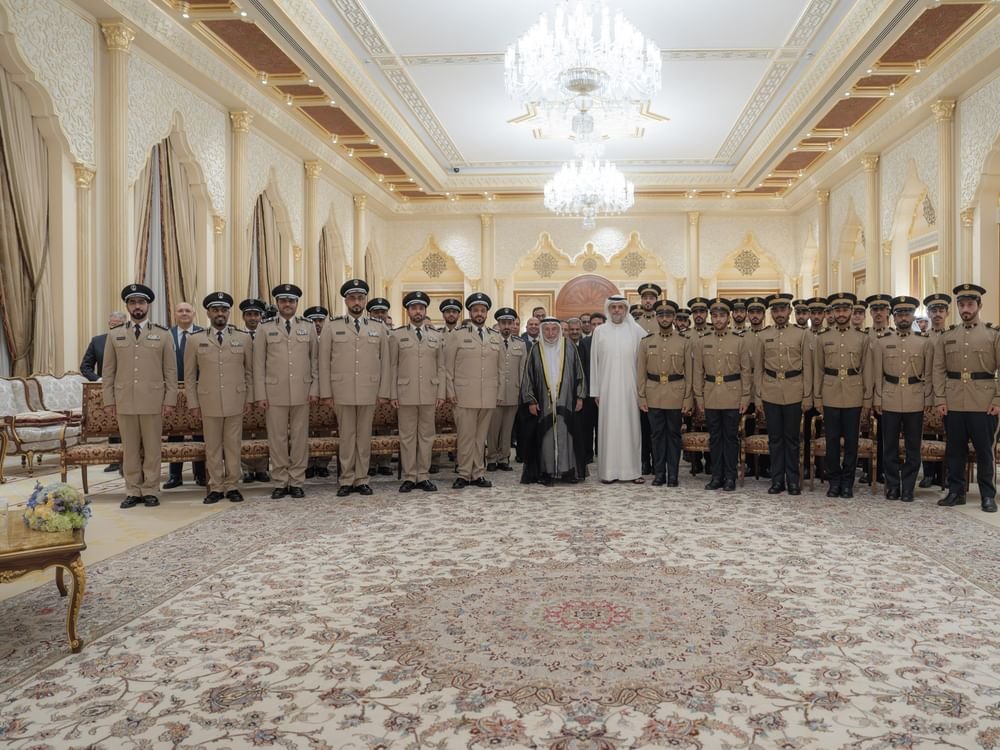 حاكم الشارقة يستقبل وفد أكاديمية الشارقة للعلوم الشرطية 1 حاكم الشارقة يستقبل وفد أكاديمية الشارقة للعلوم الشرطية
