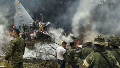 كولومبيا: تحطُم طائرة نقل عسكرية على متنها 125 جنديا وأفراد الطاقم