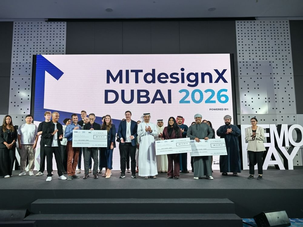 "دبي للسيليكون" و"ماساتشوستس للتكنولوجيا" يختتمان فعاليات الدفعة الثالثة من برنامج مسرعة "دبي إم آي تي ديزاين إكس" 1 "دبي للسيليكون" و"ماساتشوستس للتكنولوجيا" يختتمان فعاليات الدفعة الثالثة من برنامج مسرعة "دبي إم آي تي ديزاين إكس"