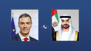 خلال اتصال هاتفي مع رئيس الدولة..رئيس وزراء إسبانيا يدعو إلى الحوار والحلول الدبلوماسية في تسوية قضايا المنطقة بما يحفظ أمنها واستقرارها