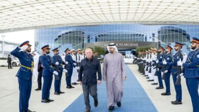 ملك الأردن يغادر البلاد وذياب بن محمد بن زايد في مقدمة مودعيه