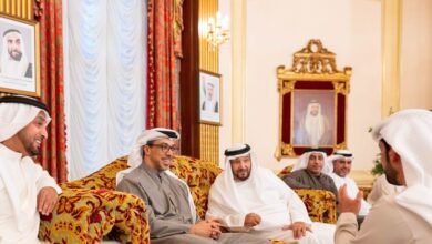 منصور بن زايد يحضر مأدبة إفطار أقامها محمد بن بطي آل حامد