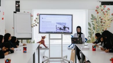 اللوفر أبوظبي يدعم المُعلّمين عبر منصة رقمية جديدة تربط مجموعته العالمية بالمناهج الدراسية في دولة الإمارات العربية المتحدة