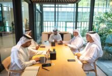 وزارة الرياضة و"اتحاد الرياضات البحرية" يستعرضان التوجهات التطويرية