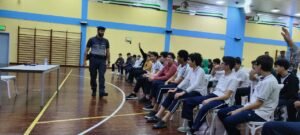 شرطة أبوظبي تعزز السلامة المرورية للطلبة بمحاضرات "العودة إلى المدارس"