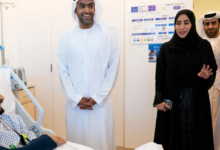 رئيس دائرة الصحة – أبوظبي يزور المتضررين من الأحداث الإقليمية الراهنة الذين يتلقون العلاج في مدينة الشيخ شخبوط الطبية