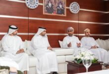 غرف دبي تبحث تعزيز التعاون التجاري مع غرفة عُمان وميناء صحار