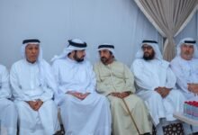 حمدان بن محمد وأحمد بن محمد يقدمان واجب العزاء في وفاة حسين الأحبابي