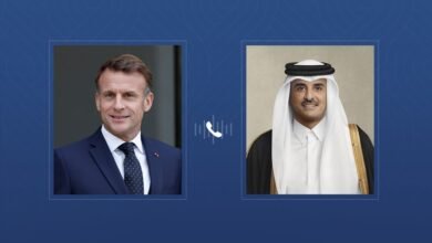 أمير قطر والرئيس الفرنسي يبحثان هاتفيا تداعيات العدوان الإيراني على الاستقرار الإقليمي