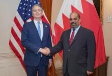 وزير مالية البحرين يبحث مع وزير الخزانة الأمريكي التعاون الاقتصادي بين البلدين