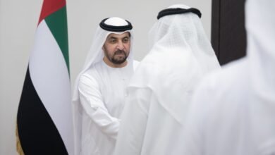 حمدان بن زايد يستقبل عددا من المواطنين في مجلس مدينة زايد