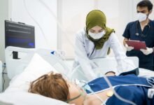 خريجو جامعة عجمان يلتحقون ببرامج الإقامة الطبية الأمريكية