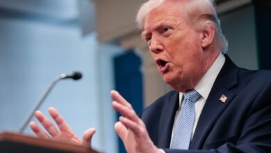 ترامب: أوافق على وقف قصف إيران وشن هجمات عليها لمدة أسبوعين بشرط الفتح الفوري والآمن لمضيق هرمز 2 ترامب: أوافق على وقف قصف إيران وشن هجمات عليها لمدة أسبوعين بشرط الفتح الفوري والآمن لمضيق هرمز