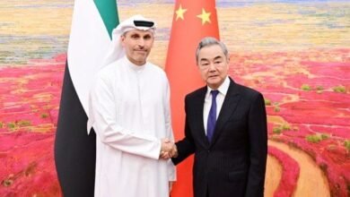 على هامش زيارة ولي عهد أبوظبي المبعوث الخاص لرئيس الدولة إلى الصين يلتقي وزير الخارجية الصيني