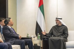 على هامش زيارته الرسمية إلى جمهورية الصين الشعبية.. ولي عهد أبوظبي يلتقي رؤساء مجالس إدارة كبرى الشركات الصينية 5 على هامش زيارته الرسمية إلى جمهورية الصين الشعبية.. ولي عهد أبوظبي يلتقي رؤساء مجالس إدارة كبرى الشركات الصينية