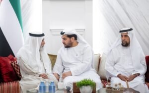 حمدان بن زايد يستقبل عددا من المواطنين في قصر بينونة 3 حمدان بن زايد يستقبل عددا من المواطنين في قصر بينونة