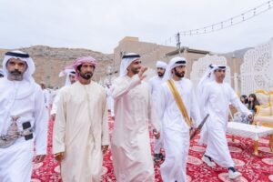 خالد بن سعود يحضر أفراح الشحي